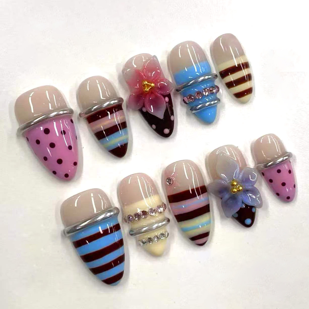24 Uñas Postizas Almendradas c - Nail Art Cat Eye Simple reseña y precio