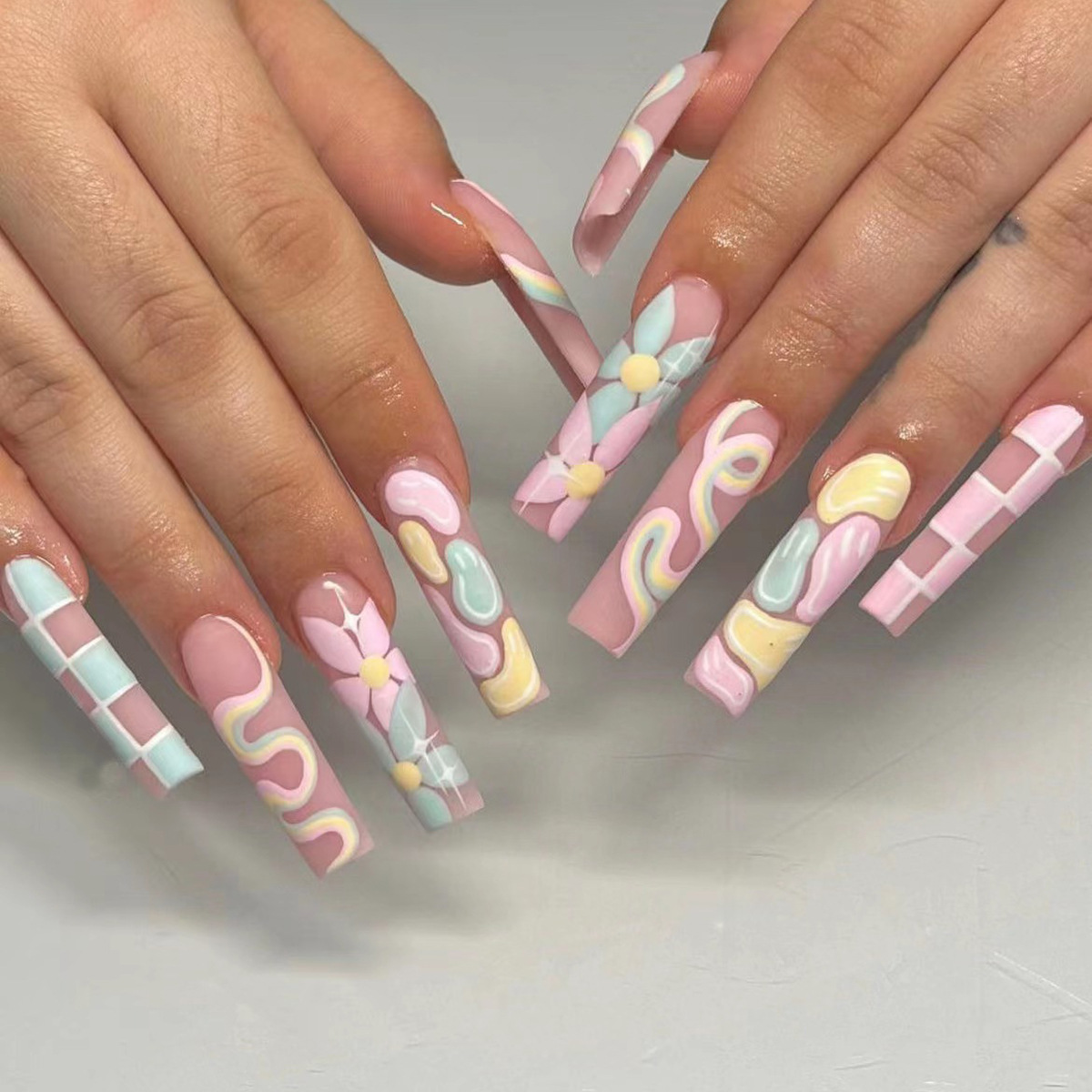 24 Uds. Conjuntos de uñas post - Nail Art French Nails reseña y precio